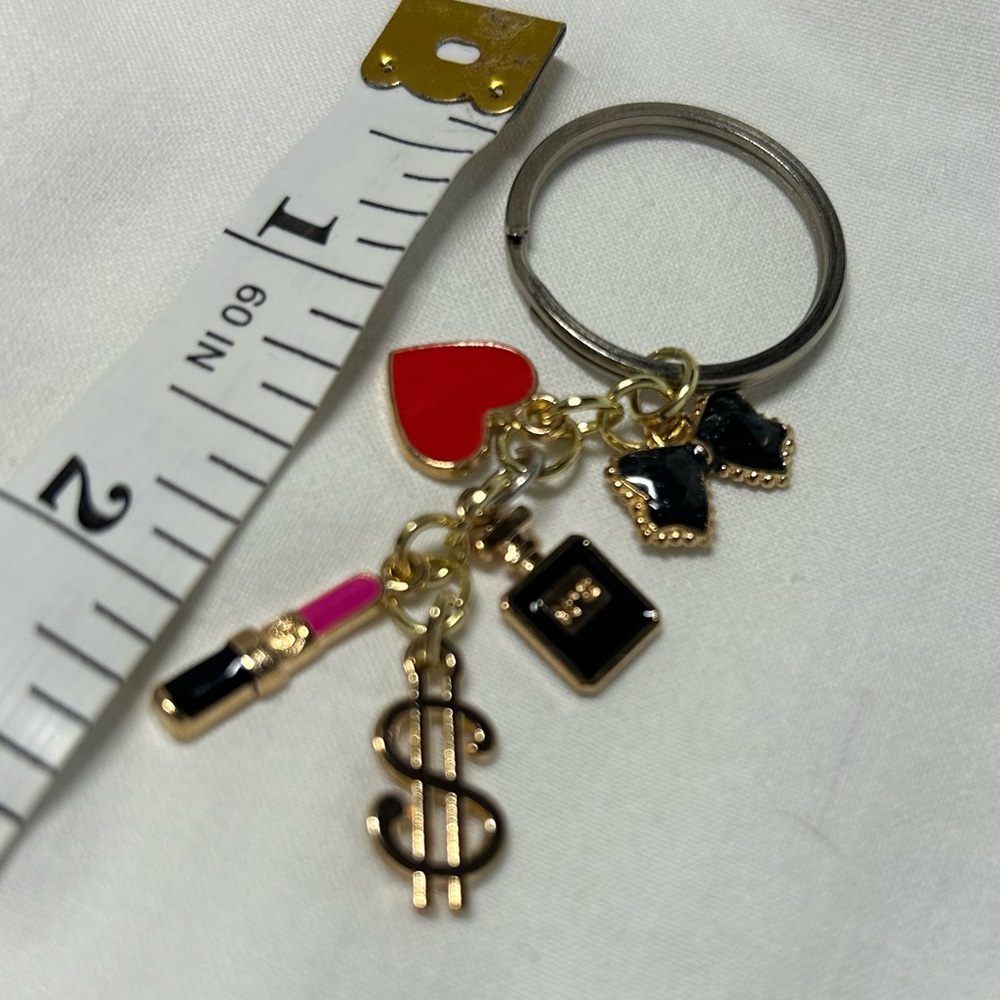 Silver keychain with charms - Picture 5 of 6